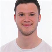 He realizado 12 años de estudios de piano, 6 años de piano a cuatro manos y 4 años de Solfeo